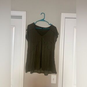 Cable & Gauge short sleeve top